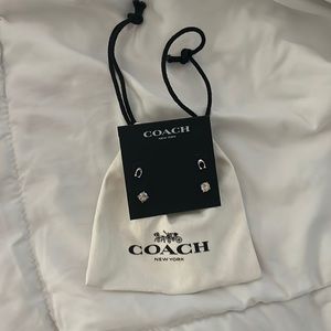 Coach stud and signature C earring set